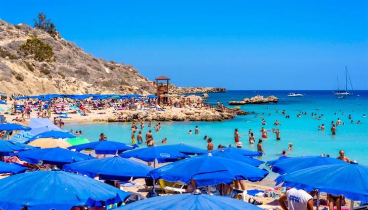 Τουρισμός: Ποιες χώρες δεν θα «στείλουν» τουρίστες στην Ελλάδα, λόγω κορωνοϊού 