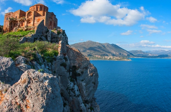 Νέες τουριστικές κατοικίες σε Κρήτη, Κεφαλονιά και Μονεμβασιά