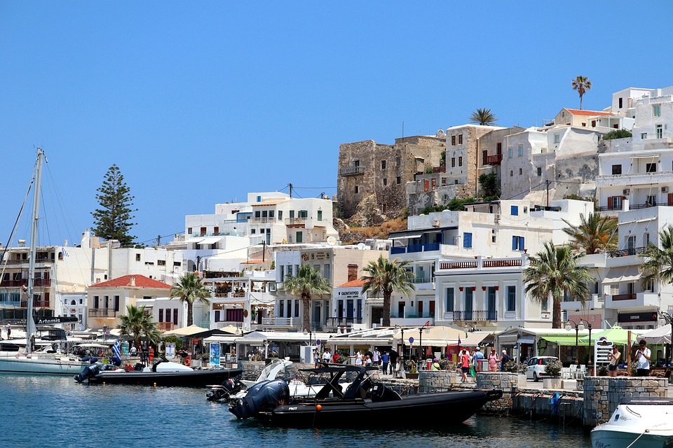 Daily Telegraph: Η Νάξος, ιδανικός προορισμός για οικογενειακές διακοπές στην Ελλάδα