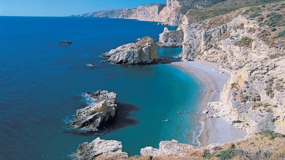 Guardian: Πέντε ελληνικές παραλίες στις 40 καλύτερες της Ευρώπης