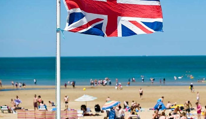 Βρετανικός τουρισμός: Μόνο ένας στους 7 έκαναν κράτηση διακοπών σε τουριστικό γραφείο