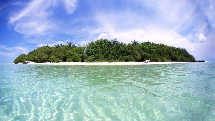 Τα τροπικά νησιά που δεν αγοράζει κανείς παρά τις πολύ προσιτές τιμές